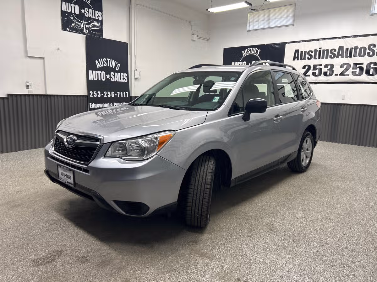 2016 Subaru Forester 2.5i Crossover Image 3