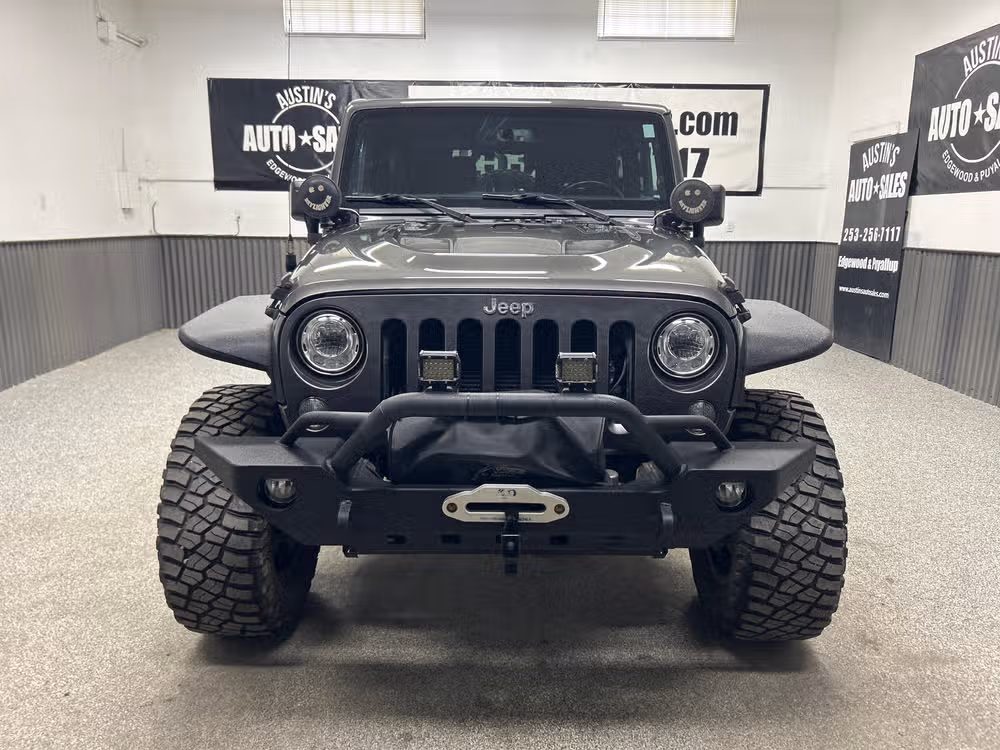 2017 Jeep Wrangler Rubicon Image 2