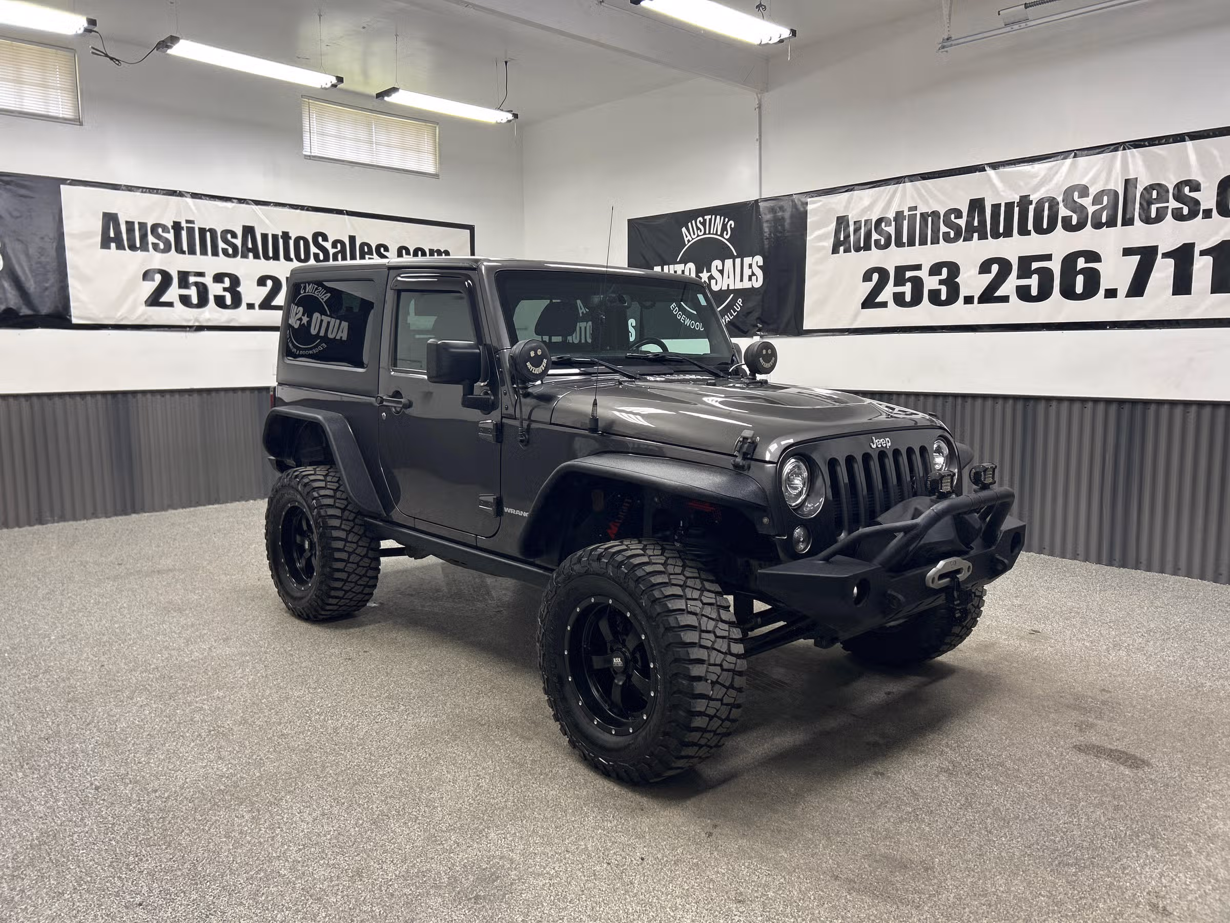2017 Jeep Wrangler Rubicon Image 1