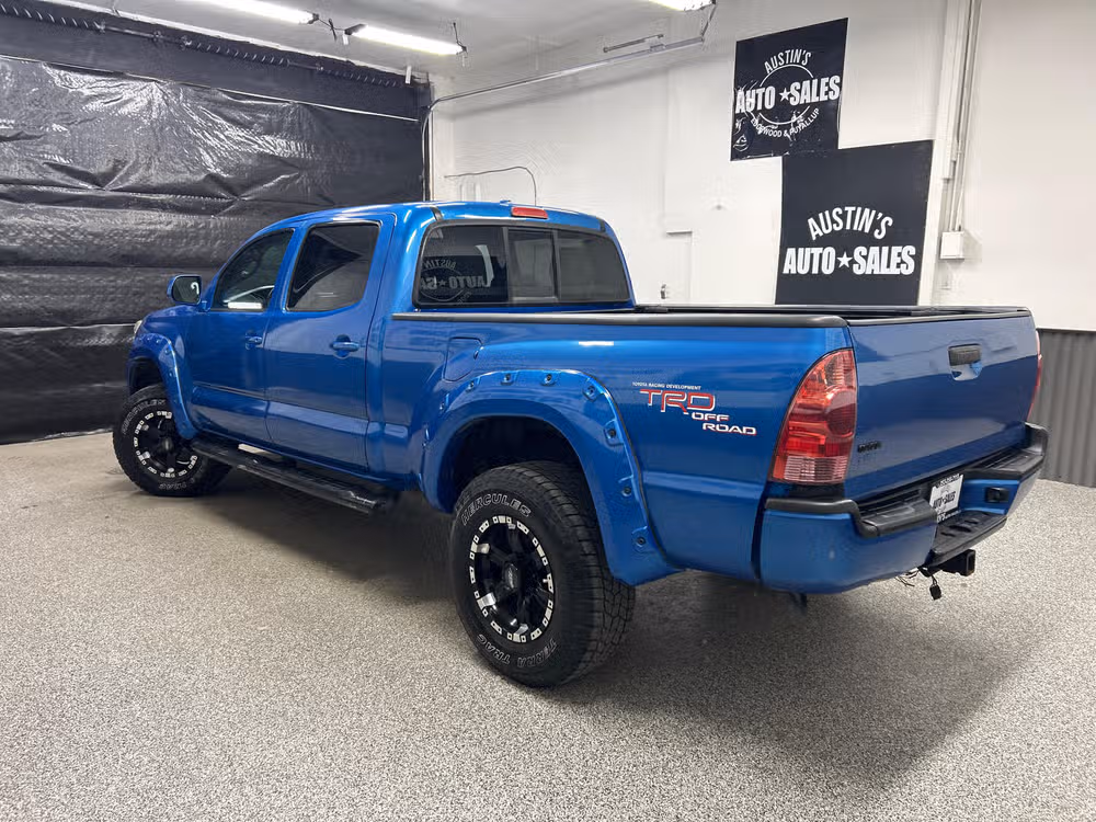2011 Toyota Tacoma V6 Double Cab Image 4