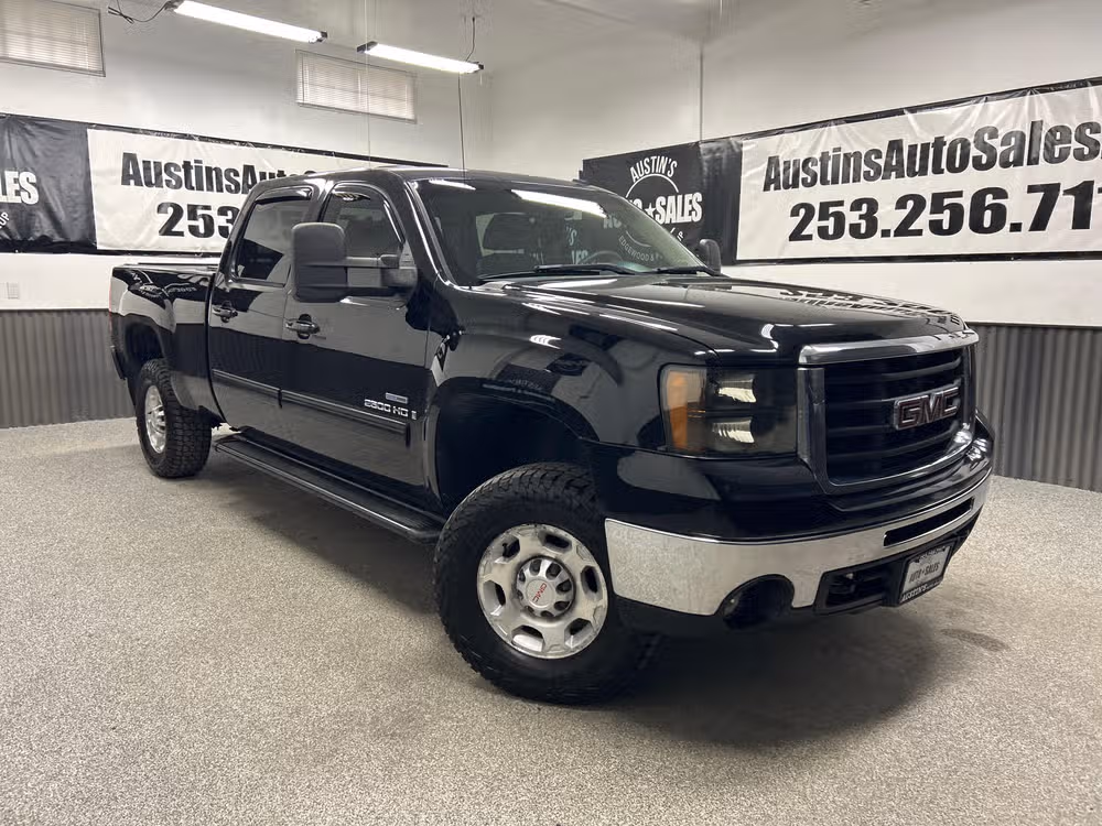 2008 GMC Sierra 4WD Crew Cab 8ft SLT's photo