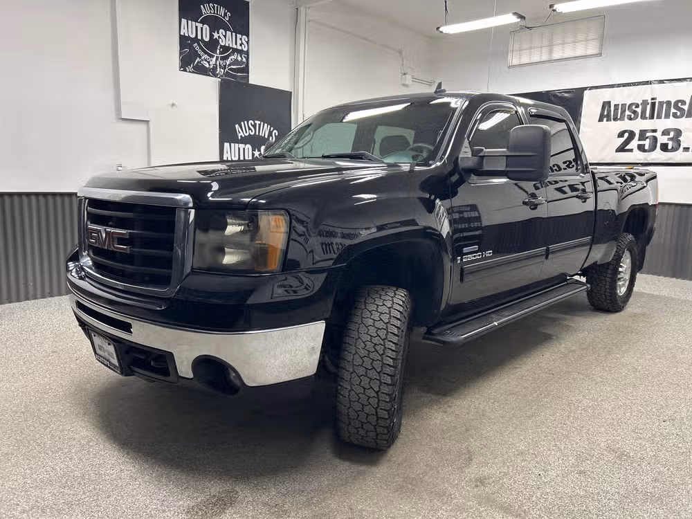 2008 GMC Sierra 2500HD SLT Crew Cab Image 3