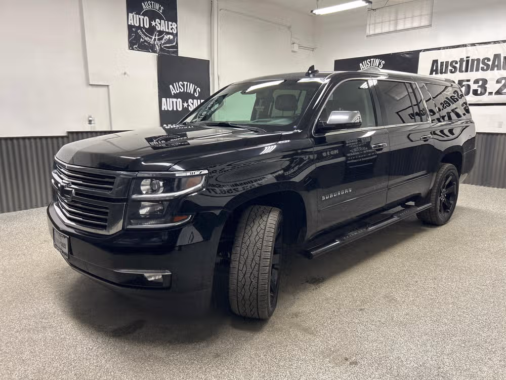 2017 Chevrolet Suburban Premier Lower Image 1