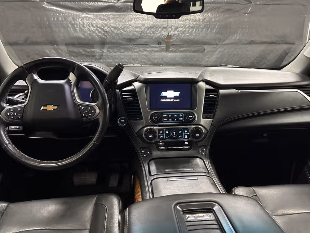 2017 Chevrolet Suburban Premier Image 11
