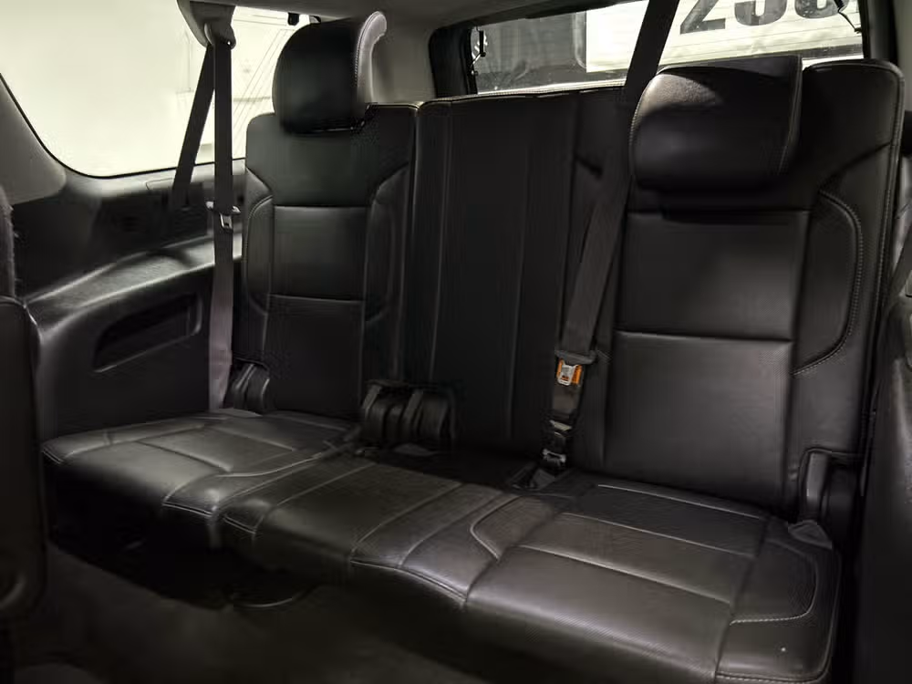 2017 Chevrolet Suburban Premier Image 12
