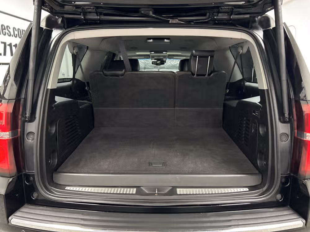 2017 Chevrolet Suburban Premier Image 13
