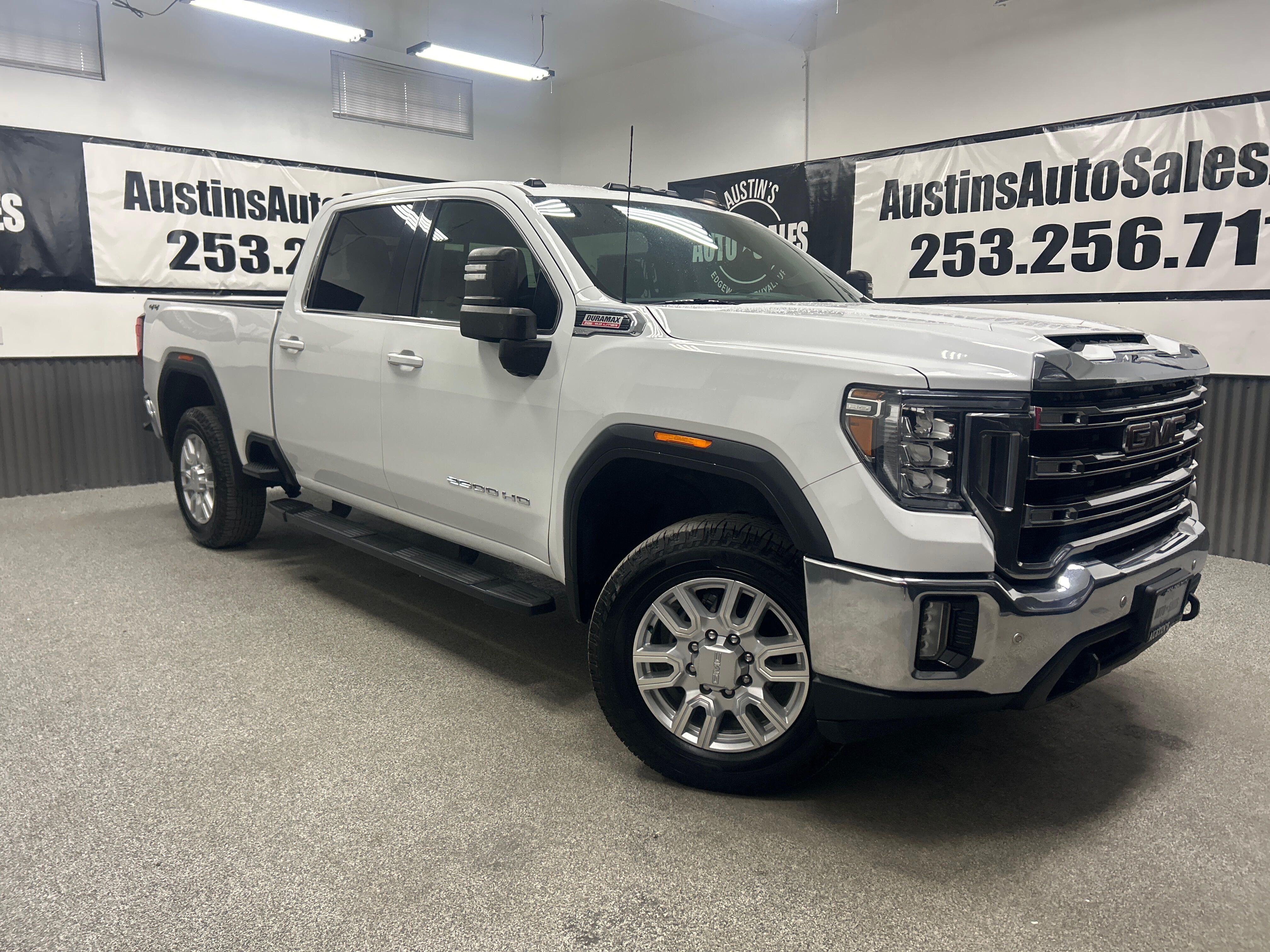 2020 GMC Sierra 4WD Crew Cab Standard Box SLE's photo