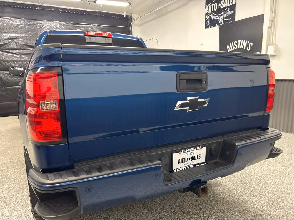 2017 Chevrolet Silverado 1500 LT Z71 Crew Cab Image 5