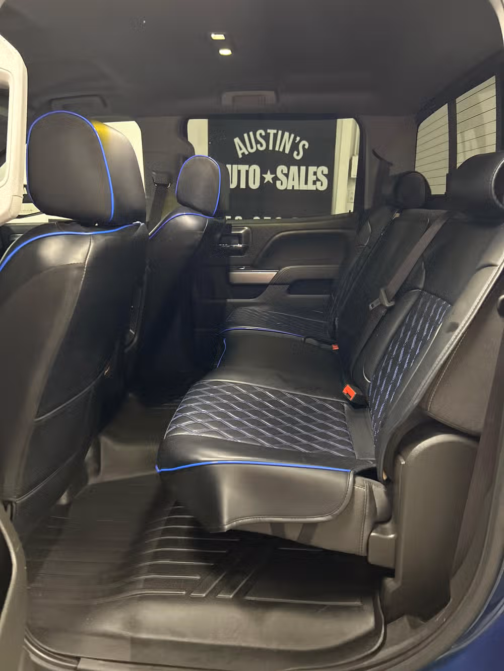 2017 Chevrolet Silverado 1500 LT Z71 Crew Cab Image 10