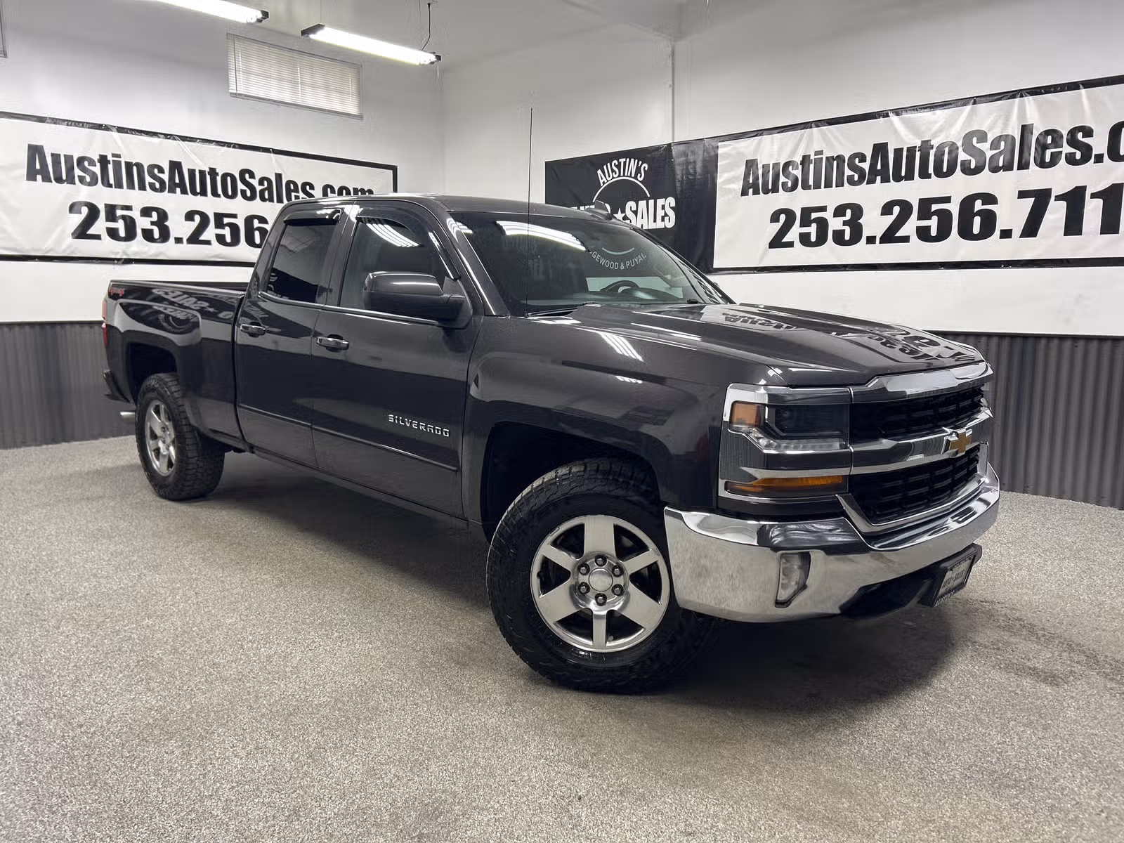 2016 Chevrolet Silverado 1500 LT Double Cab Upper Image 1