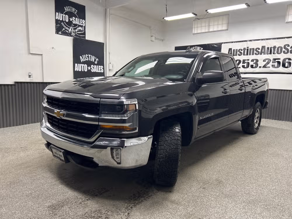 2016 Chevrolet Silverado 1500 LT Double Cab Image 3