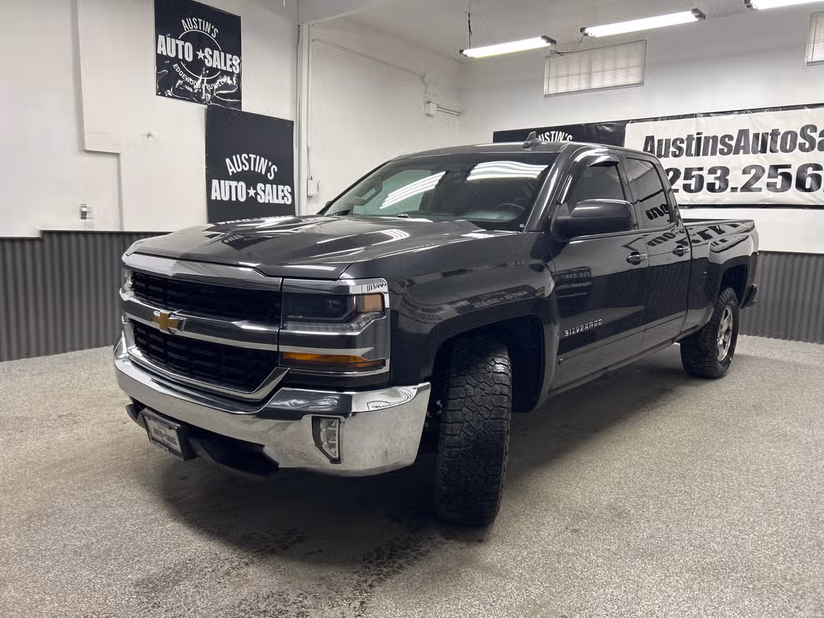 2016 Chevrolet Silverado 1500 LT Double Cab Image 3
