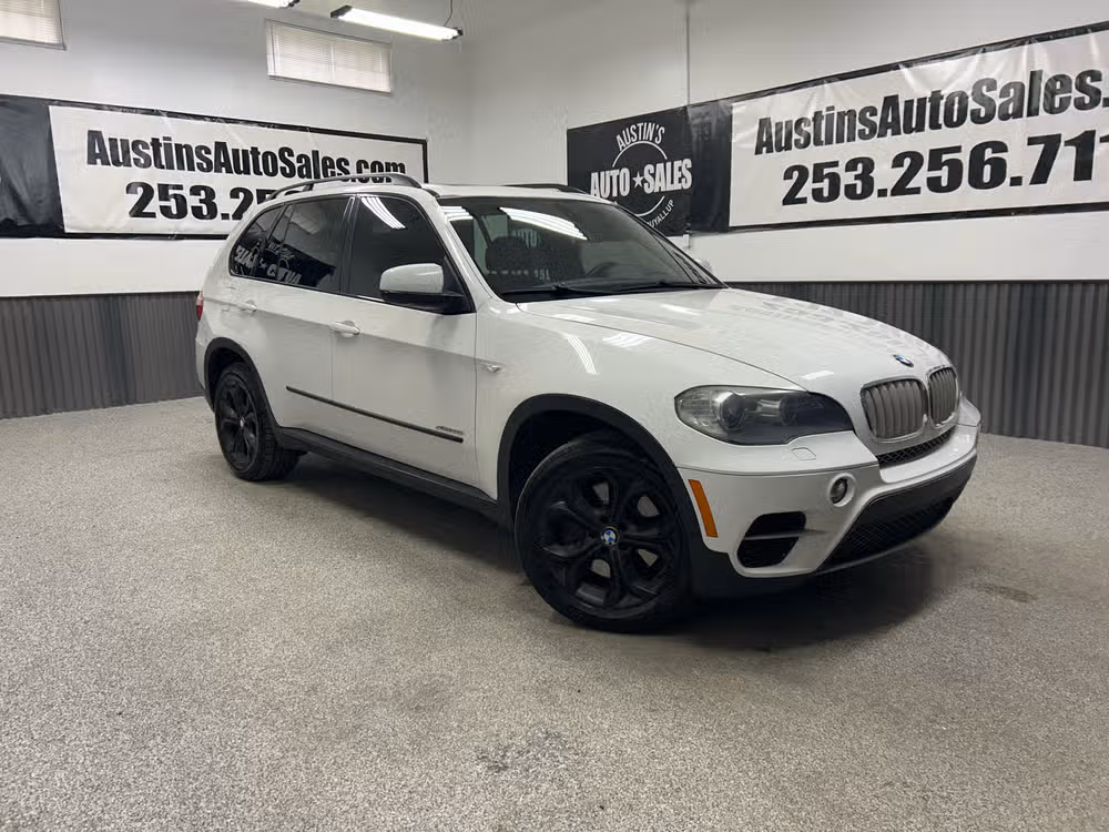 2011 BMW X5 xDrive50i Image 1