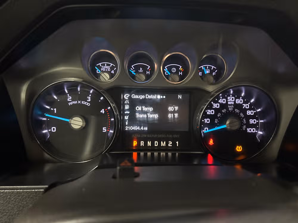 2011 Ford F-350 Super Duty Lariat Crew Cab Image 13