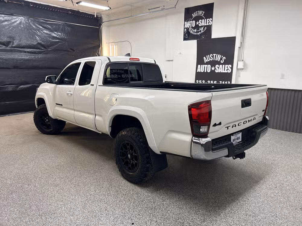 2020 Toyota Tacoma SR5 V6 Access Cab Lower Image 2