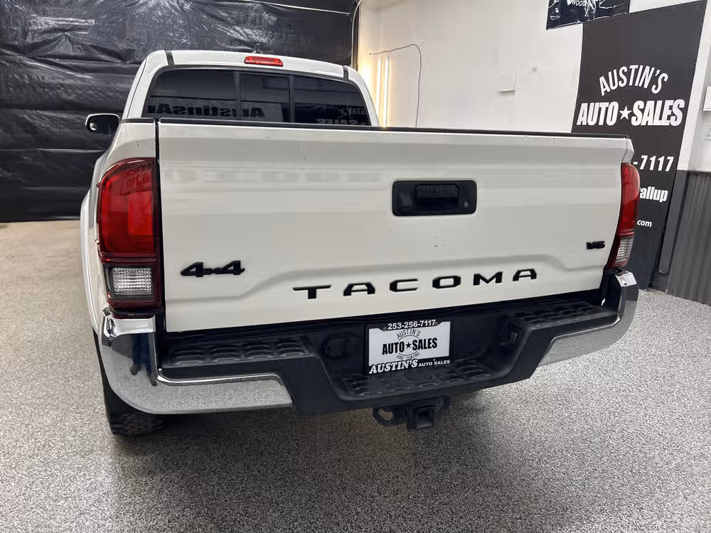 2020 Toyota Tacoma SR5 V6 Access Cab Lower Image 3