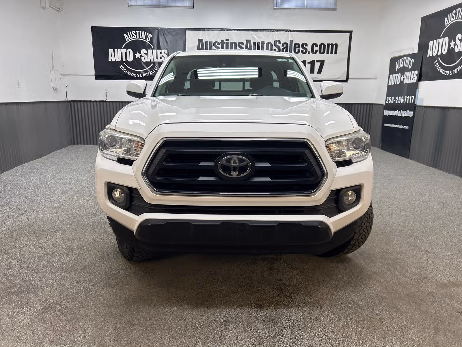 2020 Toyota Tacoma SR5 V6 Access Cab Upper Image 2