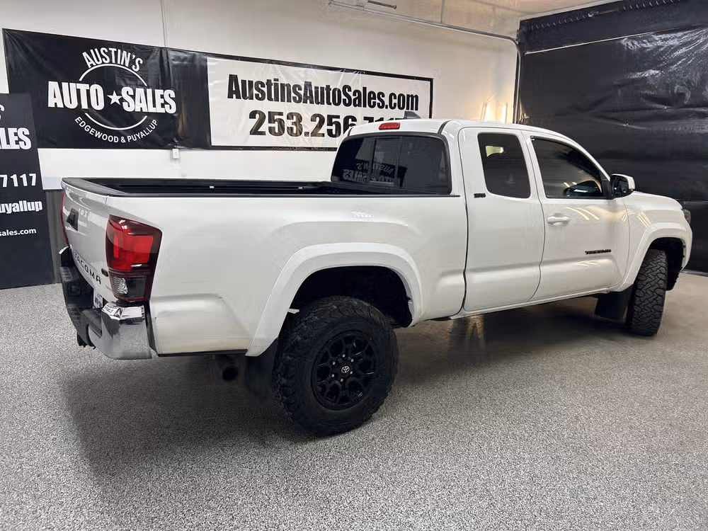 2020 Toyota Tacoma SR5 V6 Access Cab Image 6