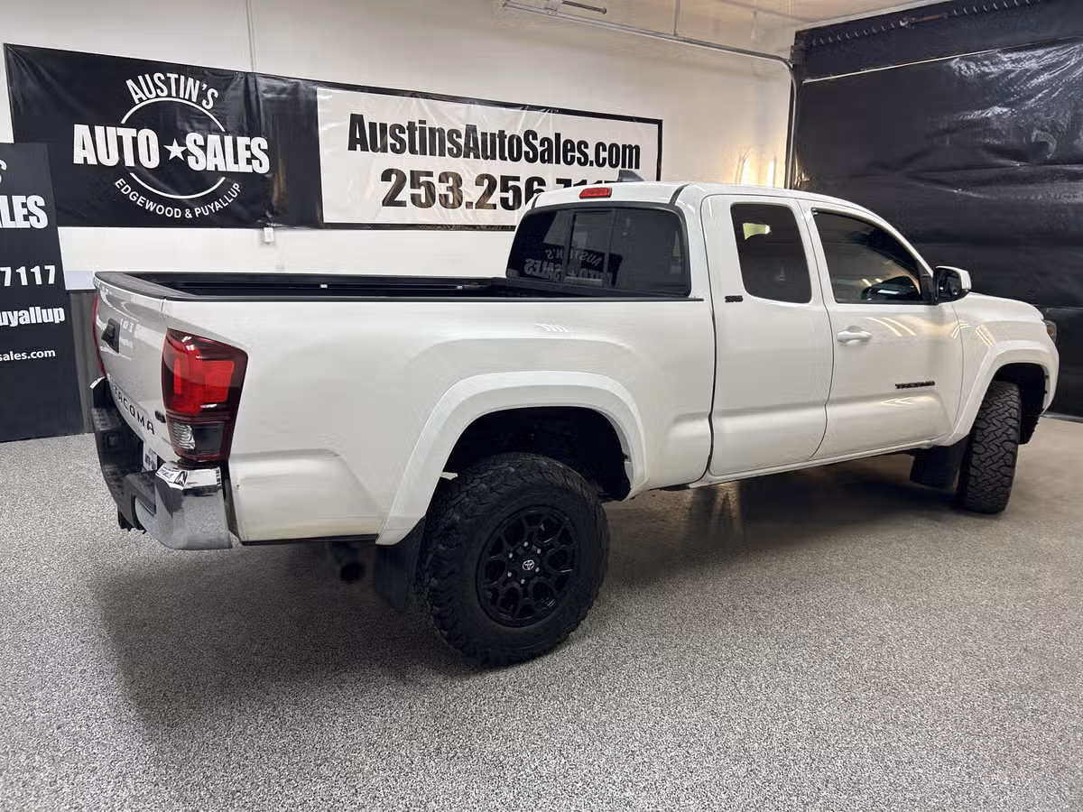 2020 Toyota Tacoma SR5 V6 Access Cab Image 6