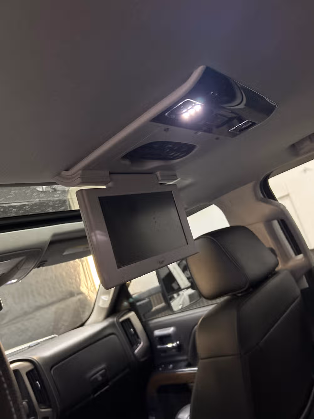 2019 GMC Sierra 3500HD Denali Crew Cab Image 11