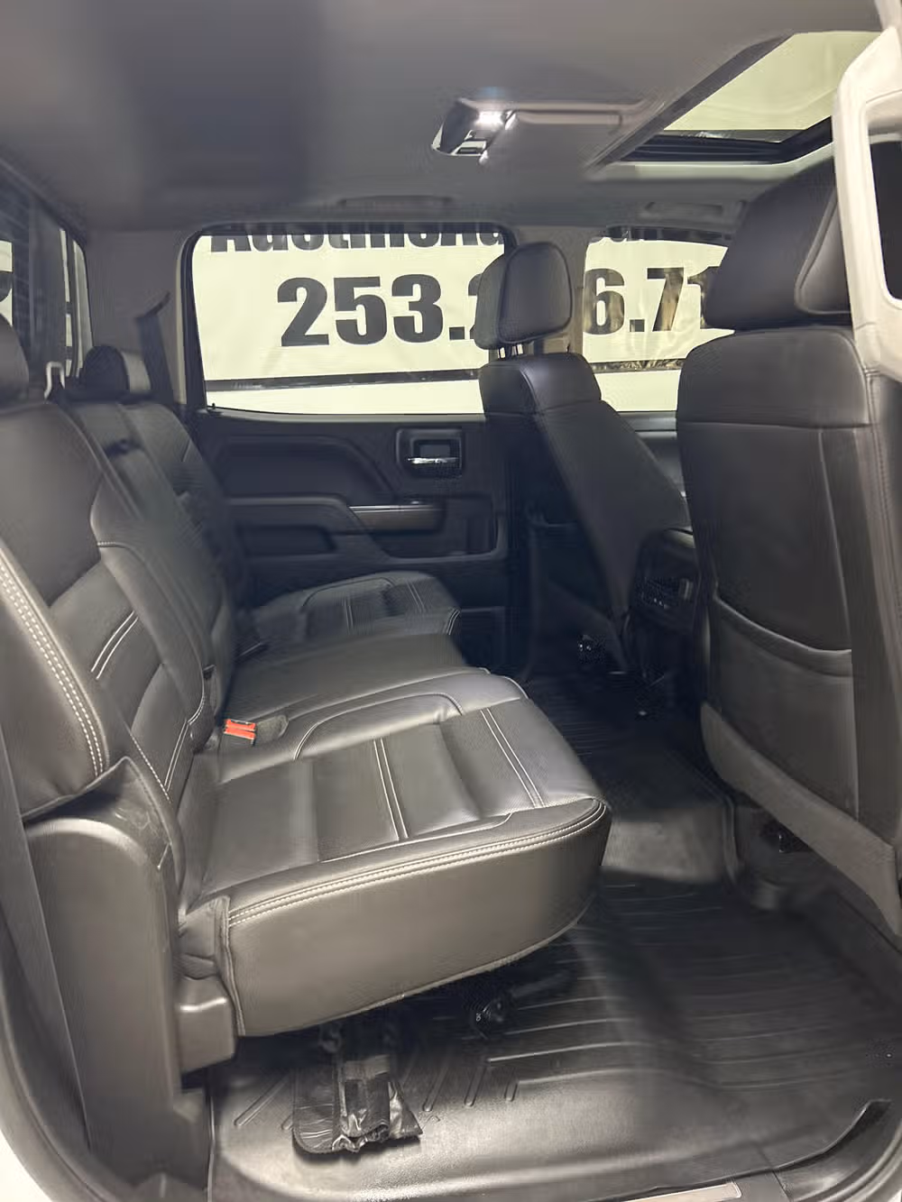 2019 GMC Sierra 3500HD Denali Crew Cab Image 13