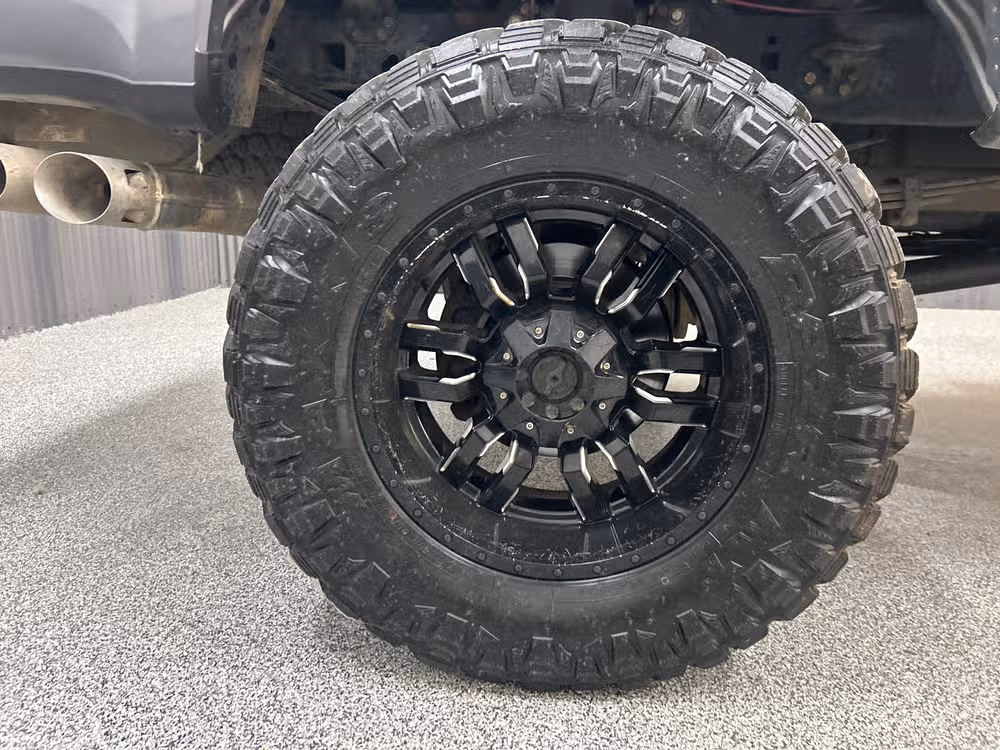 2021 Ford F-350 Super Duty Lariat Crew Cab Image 7