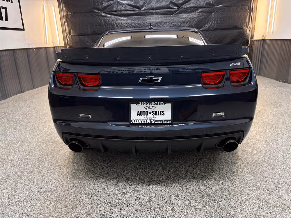 2013 Chevrolet Camaro SS Lower Image 2