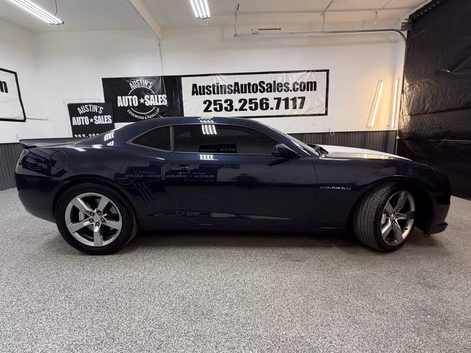 2013 Chevrolet Camaro SS Upper Image 2