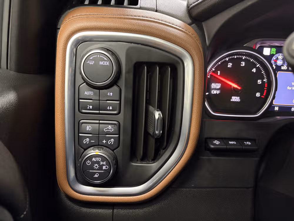 2020 Chevrolet Silverado 1500 High Country Crew Cab Image 18