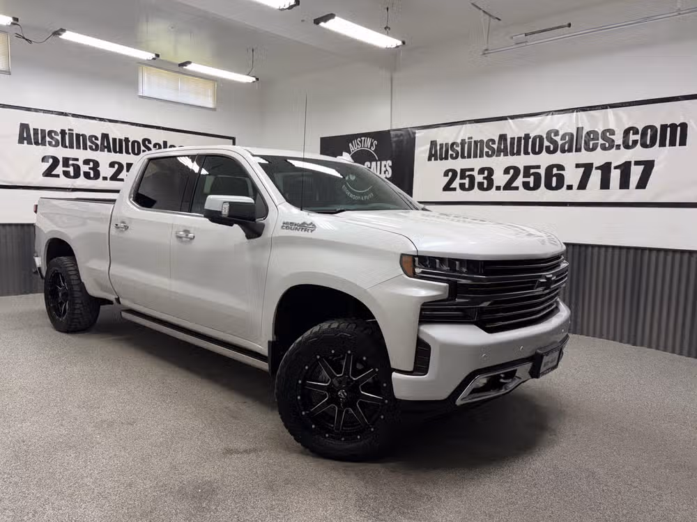 12135 - 2020 Chevrolet Silverado 1500 High Country Crew Cab