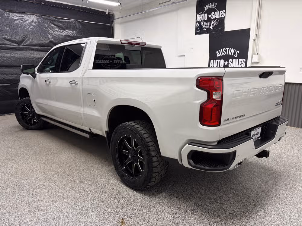 2020 Chevrolet Silverado 1500 High Country Crew Cab Image 8
