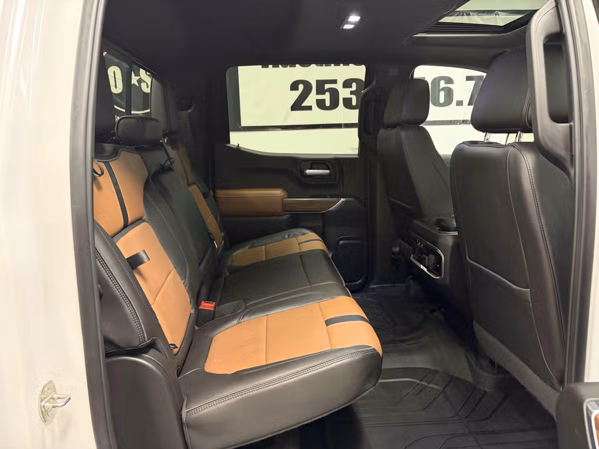 2020 Chevrolet Silverado 1500 High Country Crew Cab Image 24
