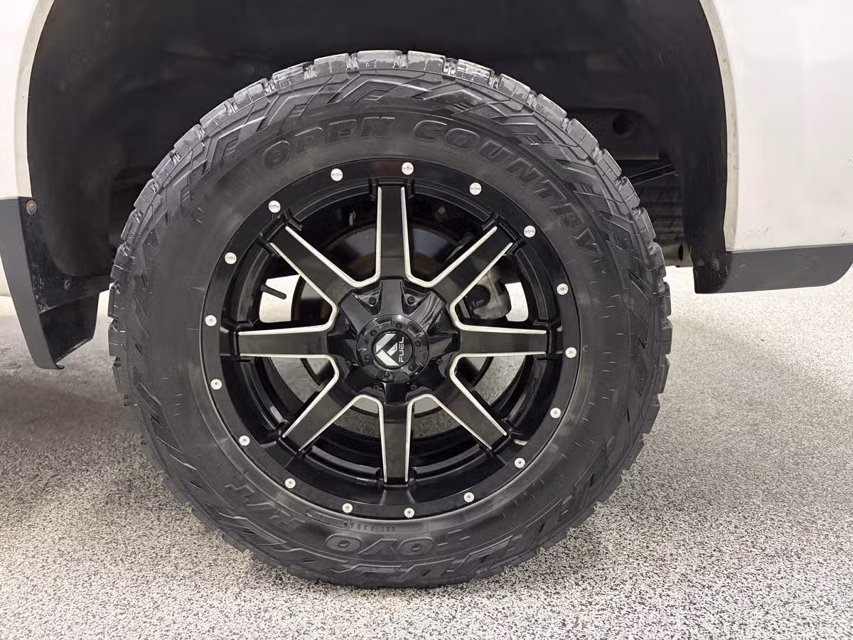 2020 Chevrolet Silverado 1500 High Country Crew Cab Image 10