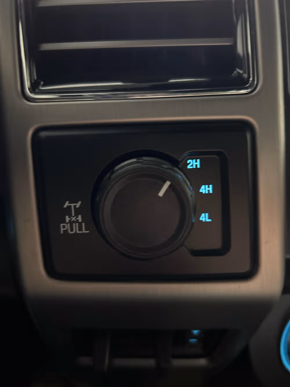 2019 Ford F-250 Super Duty Platinum Crew Cab Image 17