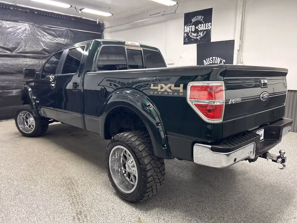 2012 Ford F-150 Lariat SuperCrew Image 4