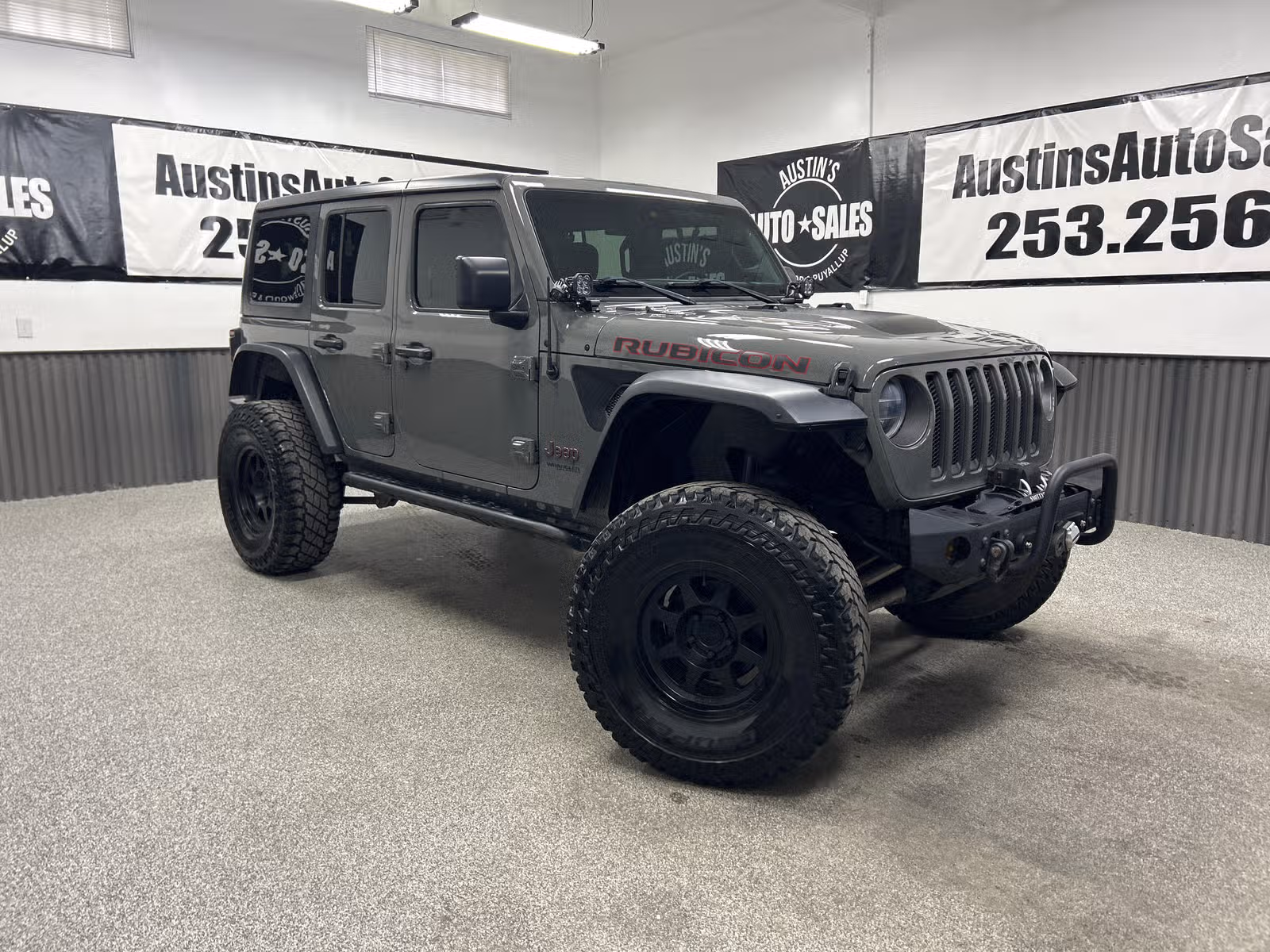 2019 Jeep Wrangler Unlimited Rubicon Upper Image 1