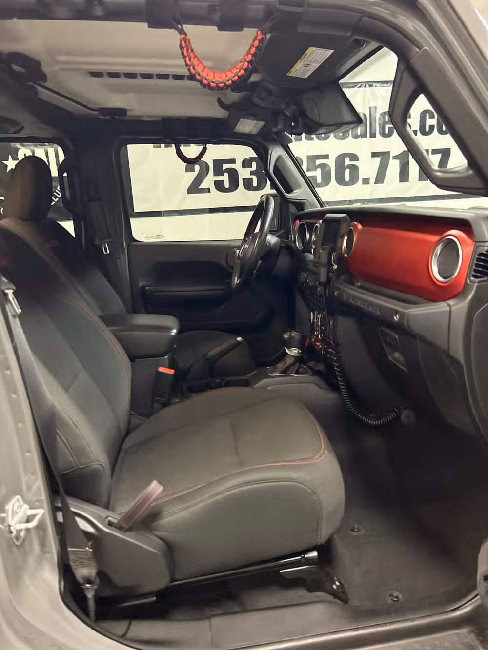2019 Jeep Wrangler Unlimited Rubicon Image 13