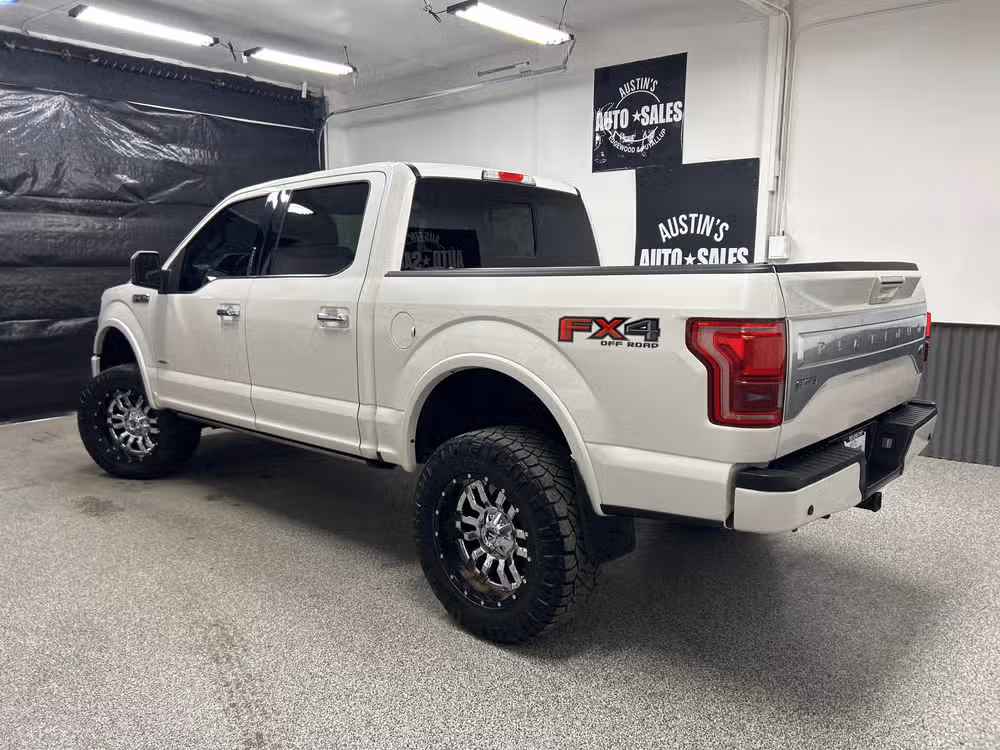 2016 Ford F-150 Platinum SuperCrew Image 4