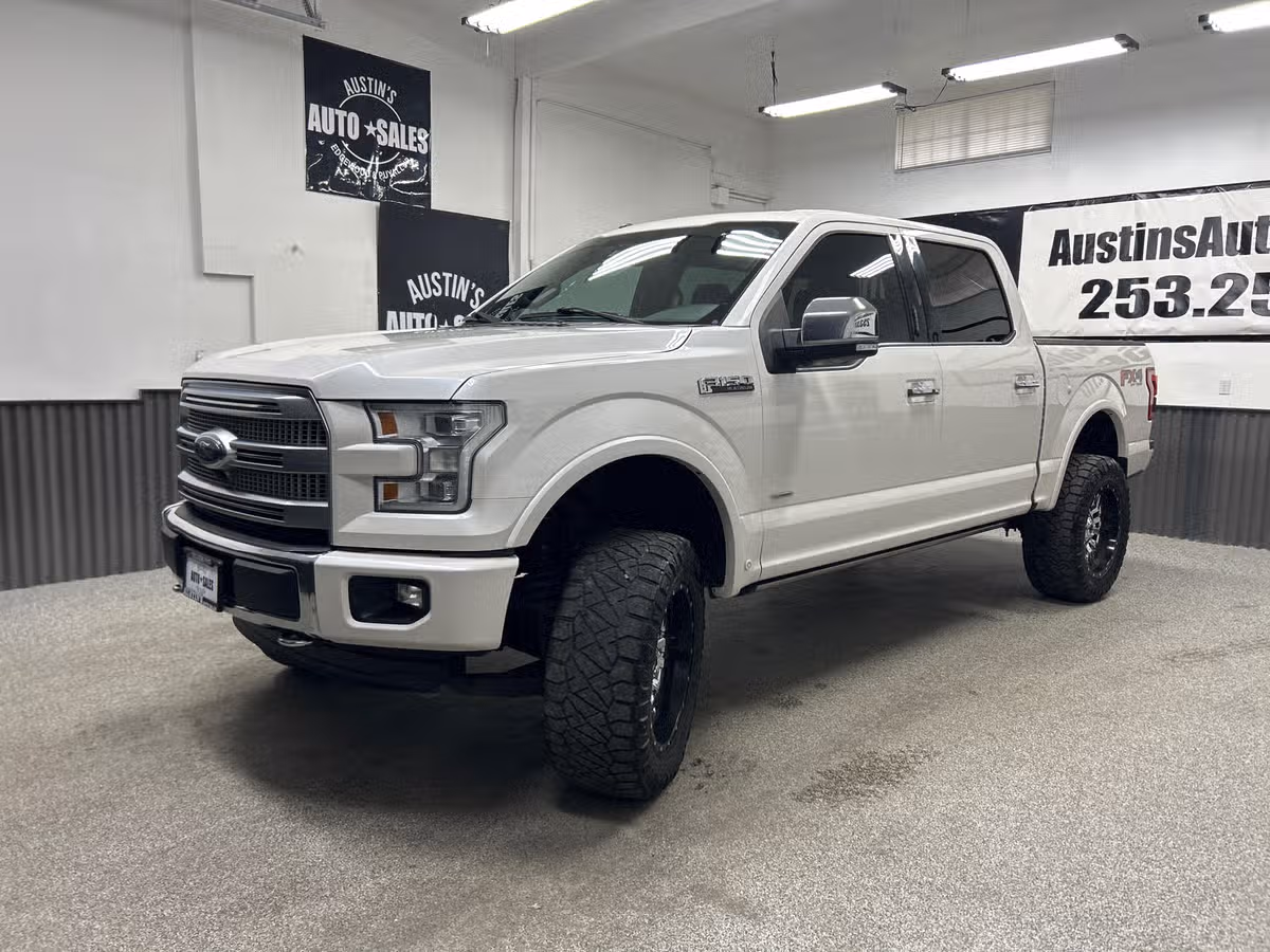 2016 Ford F-150 Platinum SuperCrew Image 3