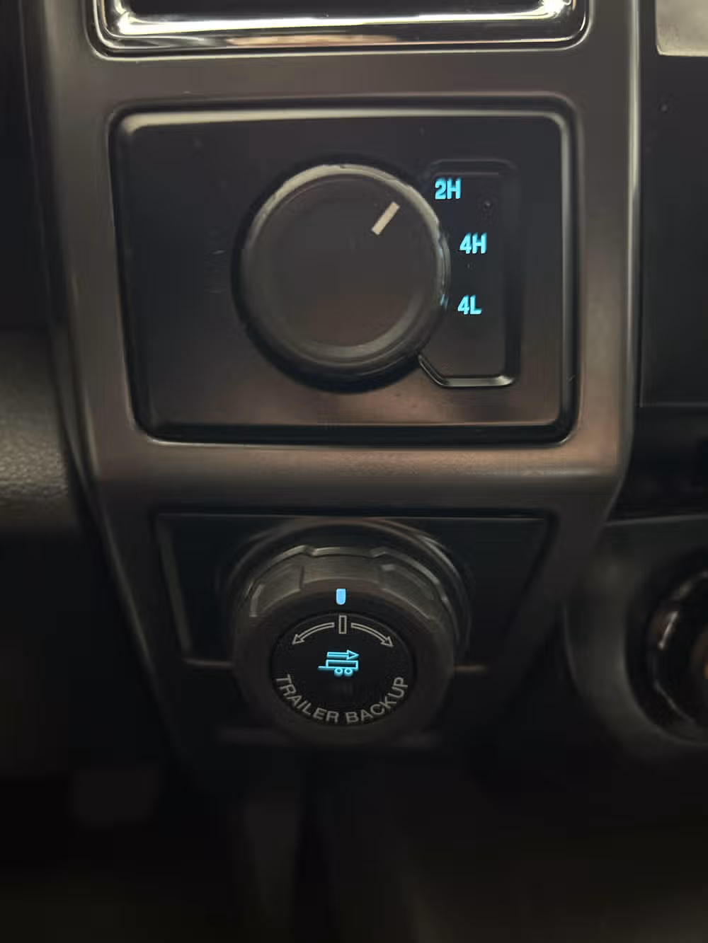 2017 Ford F-150 XLT SuperCrew Image 15