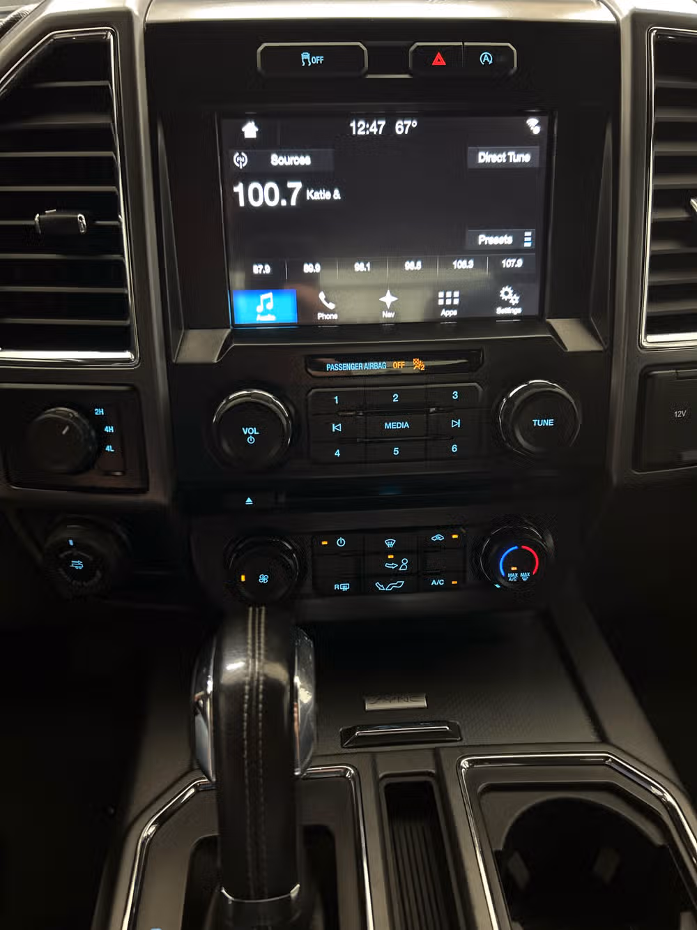 2017 Ford F-150 XLT SuperCrew Image 16