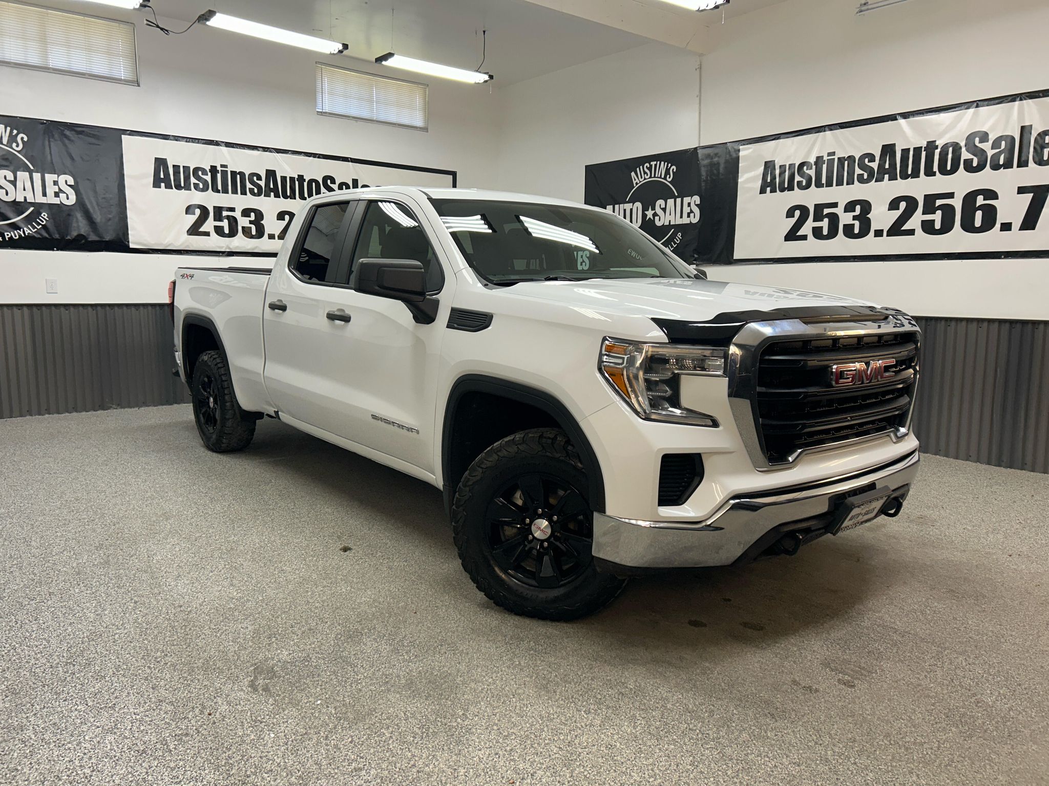 Summit White 2021 GMC Sierra 1500 Pickup Truck Four-Wheel Drive Automatic