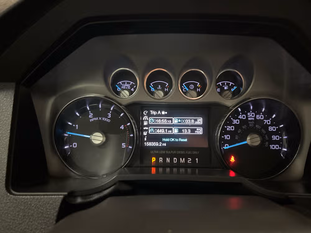 2015 Ford F-250 Super Duty Lariat Crew Cab Image 15