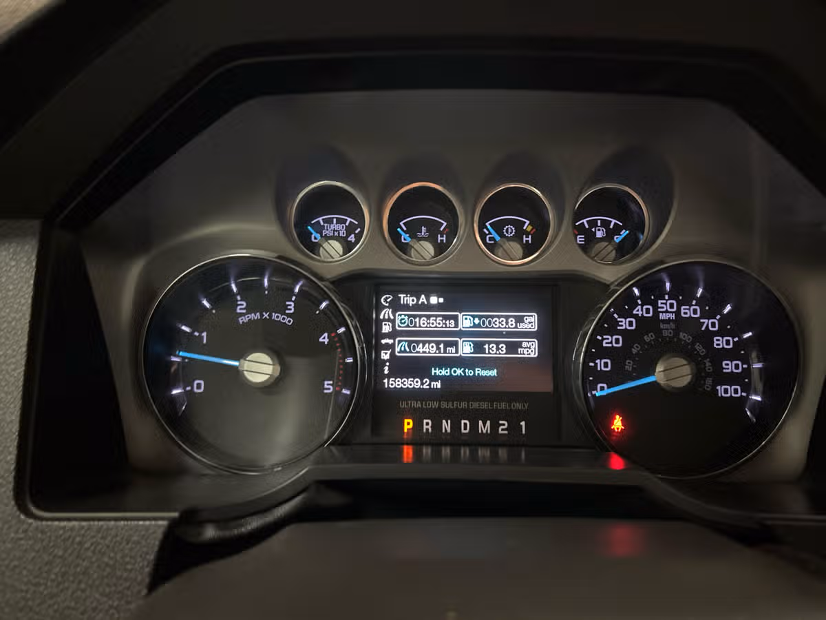 2015 Ford F-250 Super Duty Lariat Crew Cab Image 15