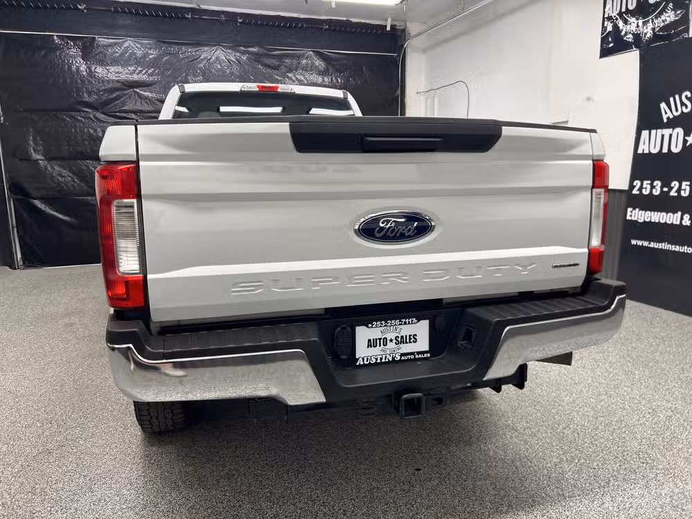 2017 Ford F-250 Super Duty XL SuperCab Image 5
