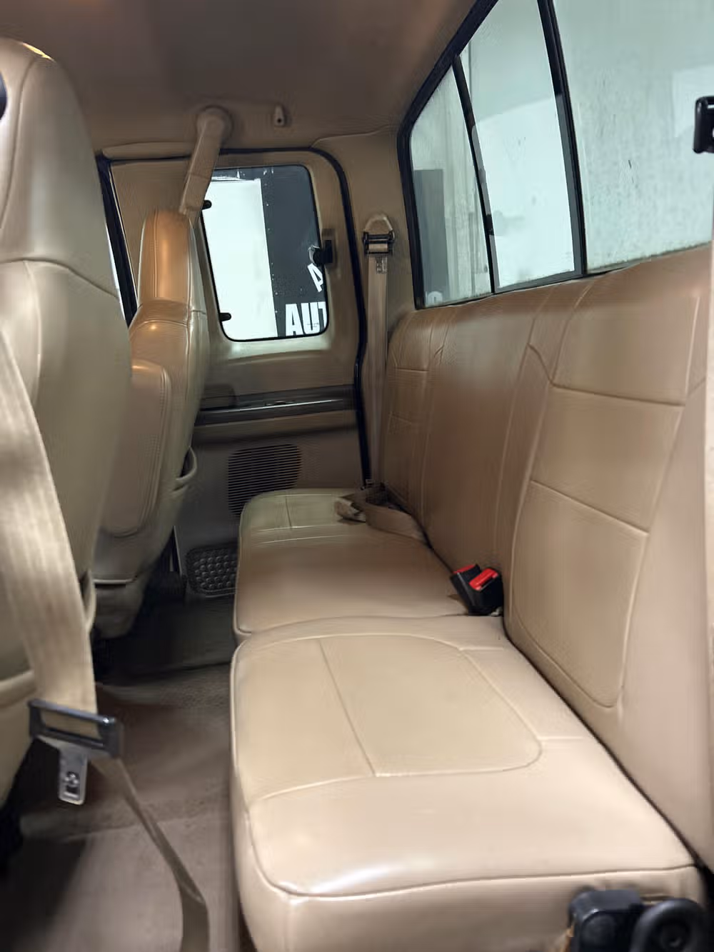 2001 Ford F-250 Super Duty Lariat SuperCab Image 8