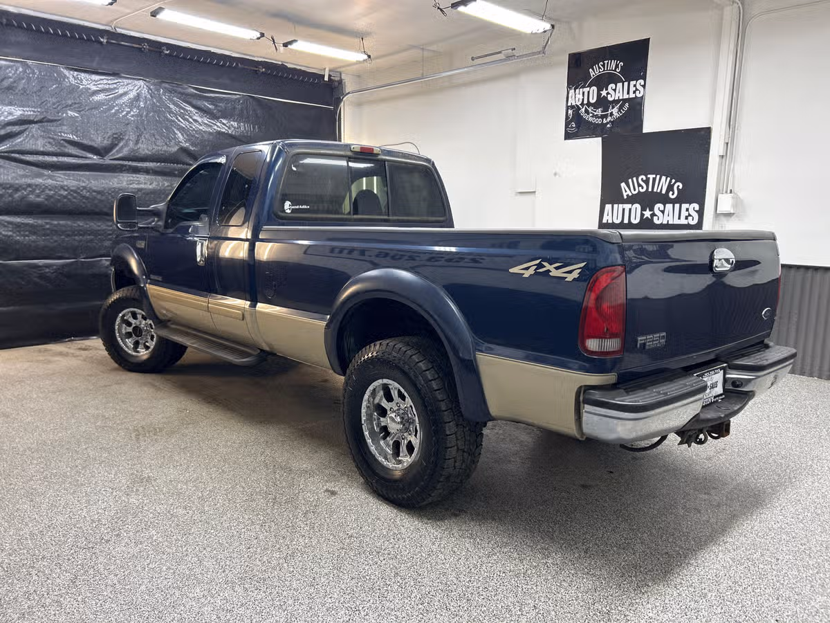 2001 Ford F-250 Super Duty Lariat SuperCab Image 4