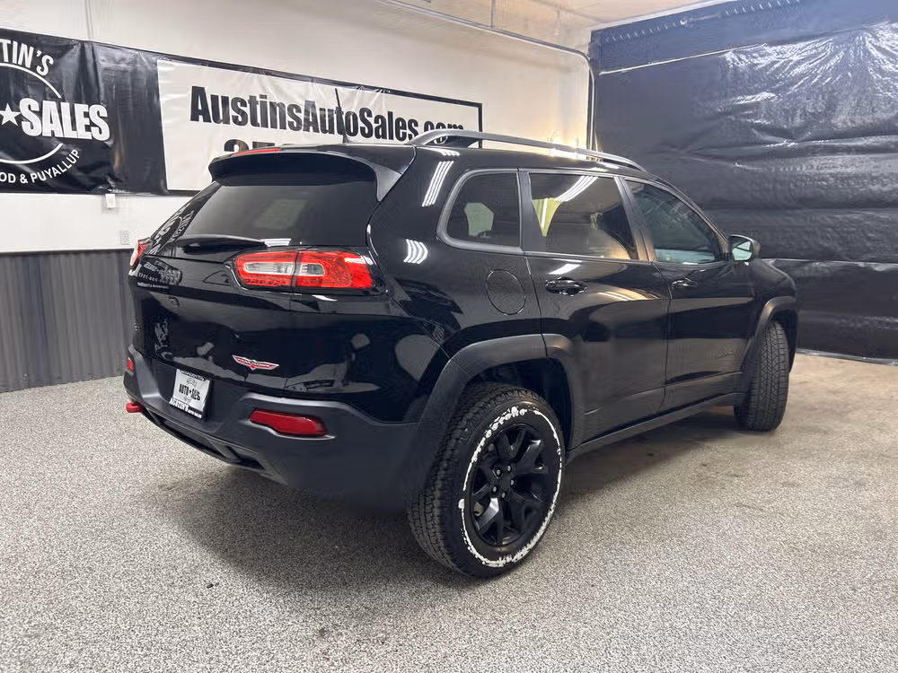2017 Jeep Cherokee Trailhawk Image 6