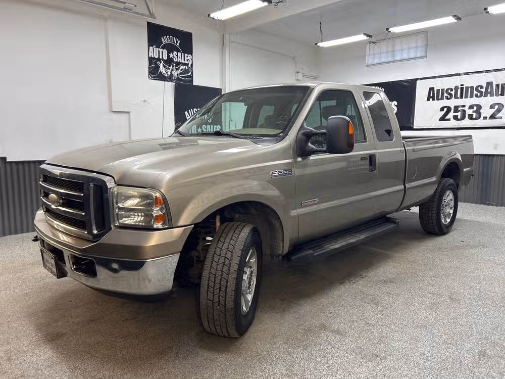 2006 Ford F-250 Super Duty XLT SuperCab Image 3