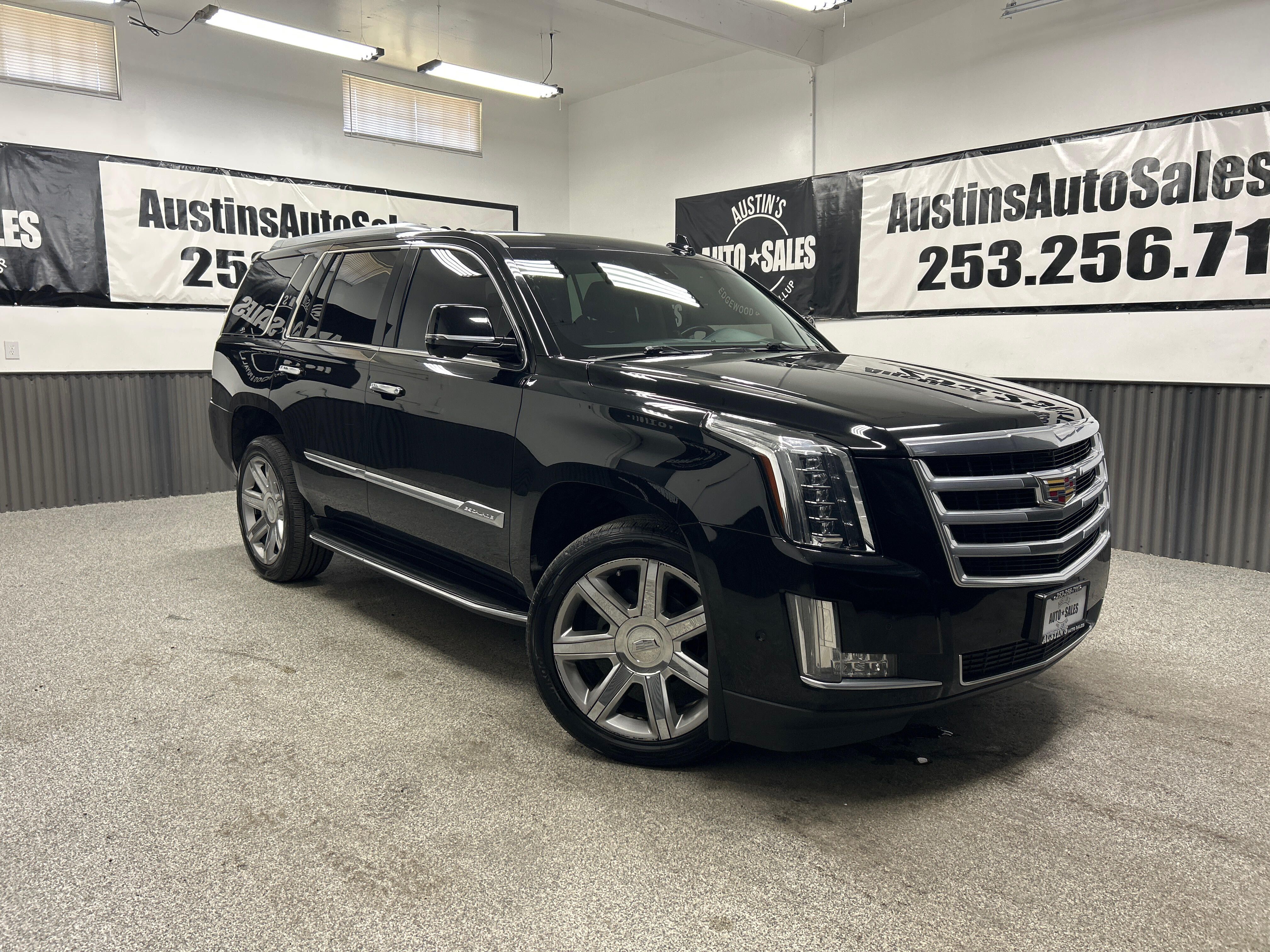 2017 Cadillac Escalade AWD Luxury's photo